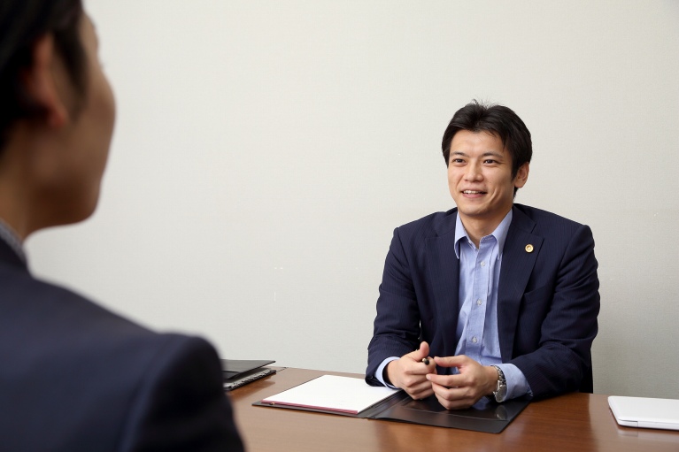 インターネット問題に関して弁護士に相談するメリット